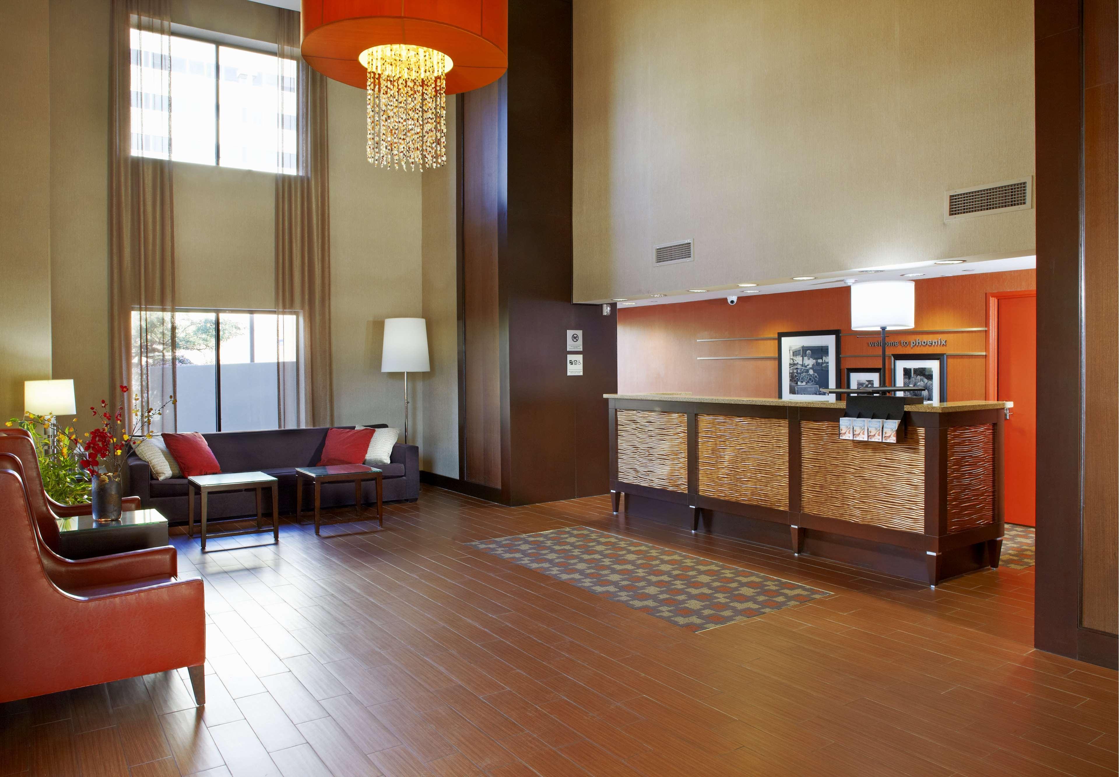 Hampton Inn Phoenix - Biltmore Exterior photo